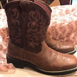 Ariat ranchbaby size 9